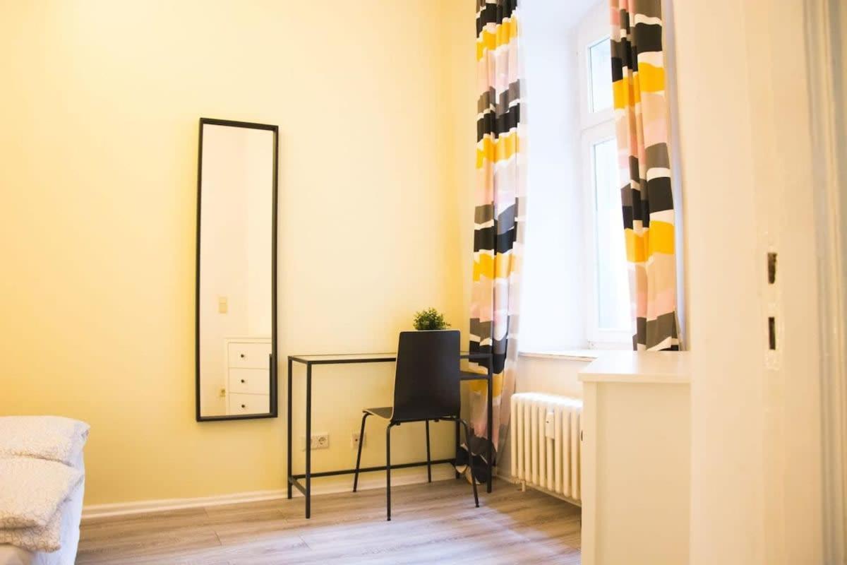 Family Apartment Moabit Berlin Kültér fotó
