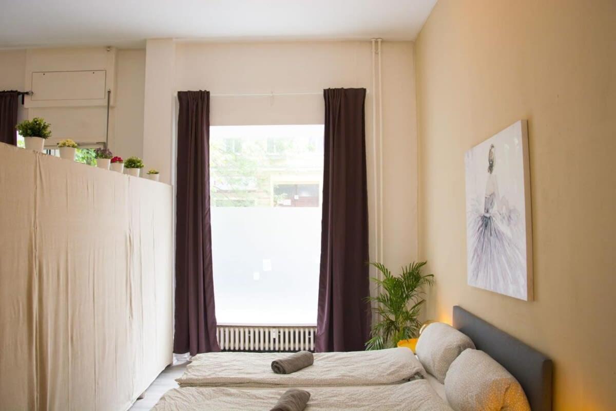 Family Apartment Moabit Berlin Kültér fotó